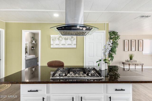 2650 W UNION HILLS Drive 98, Phoenix, AZ 85027