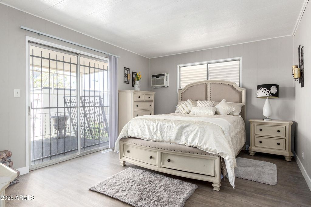 Image 10 of property listing at 2650 W UNION HILLS Drive 98, Phoenix, AZ 85027