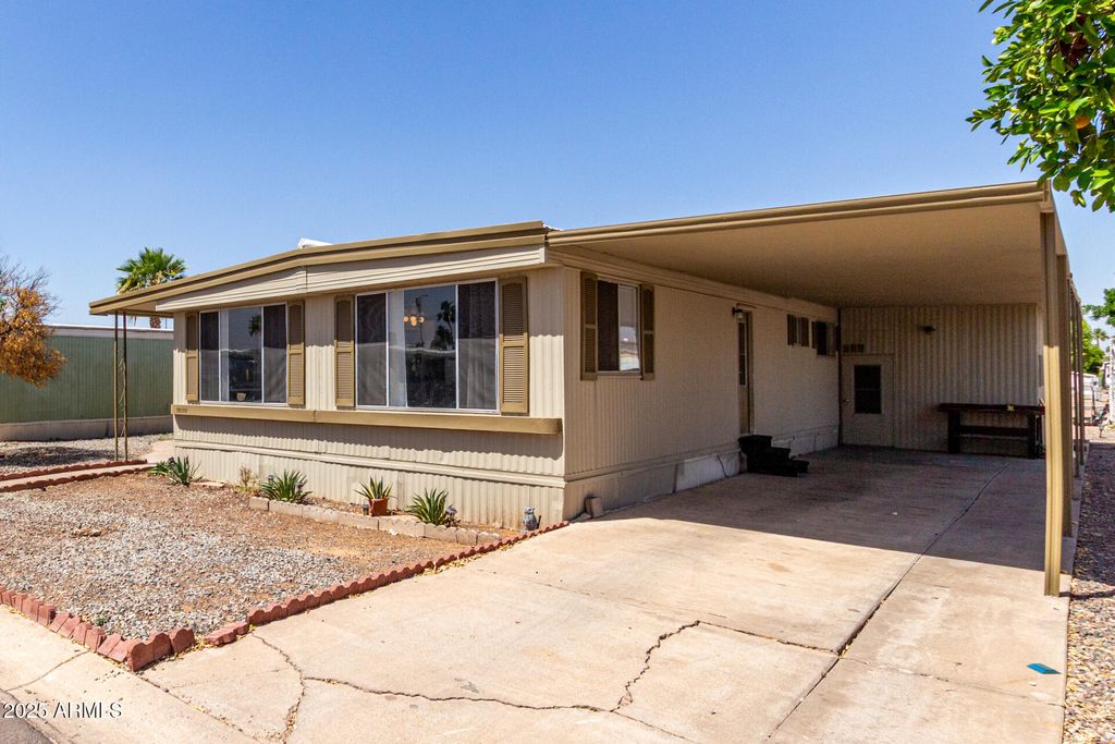 Image 27 of property listing at 2650 W UNION HILLS Drive 98, Phoenix, AZ 85027