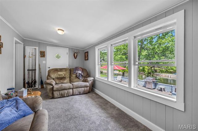 196 North Lake Drive, Hillsboro, MO 63050