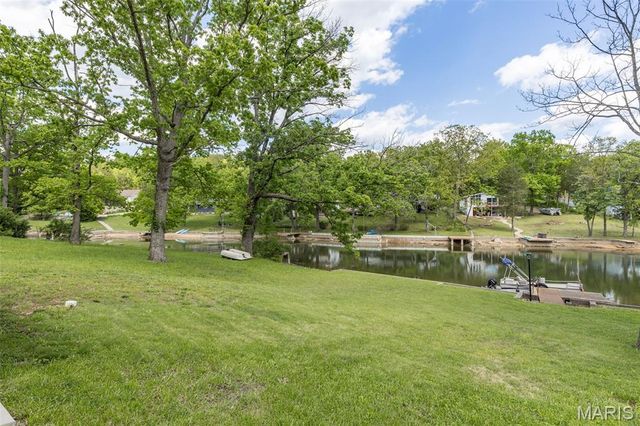 196 North Lake Drive, Hillsboro, MO 63050