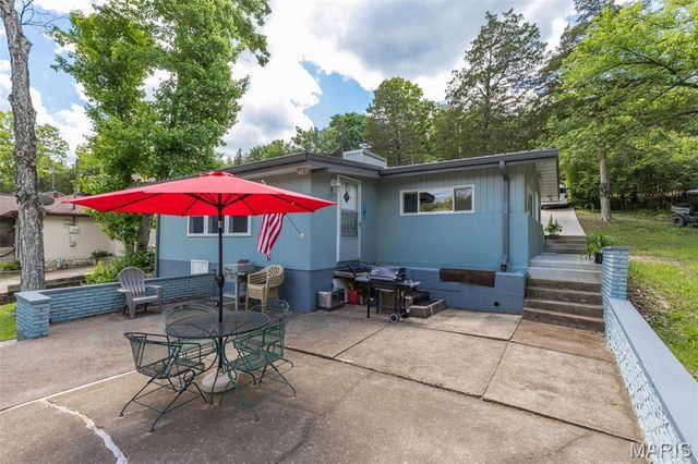 196 North Lake Drive, Hillsboro, MO 63050