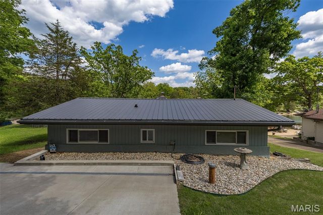 196 North Lake Drive, Hillsboro, MO 63050