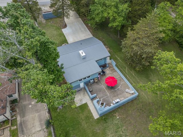 196 North Lake Drive, Hillsboro, MO 63050
