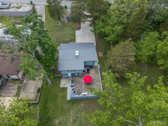 196 North Lake Drive, Hillsboro, MO 63050