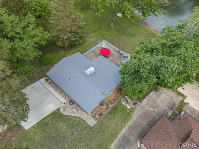 196 North Lake Drive, Hillsboro, MO 63050