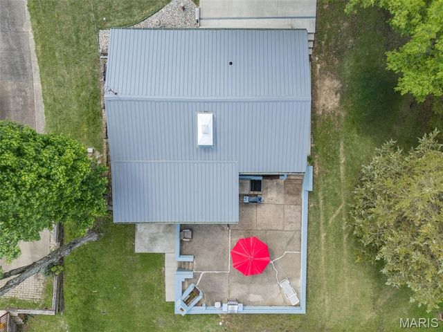 196 North Lake Drive, Hillsboro, MO 63050