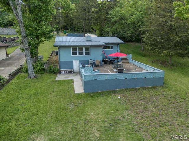 196 North Lake Drive, Hillsboro, MO 63050