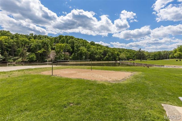 196 North Lake Drive, Hillsboro, MO 63050