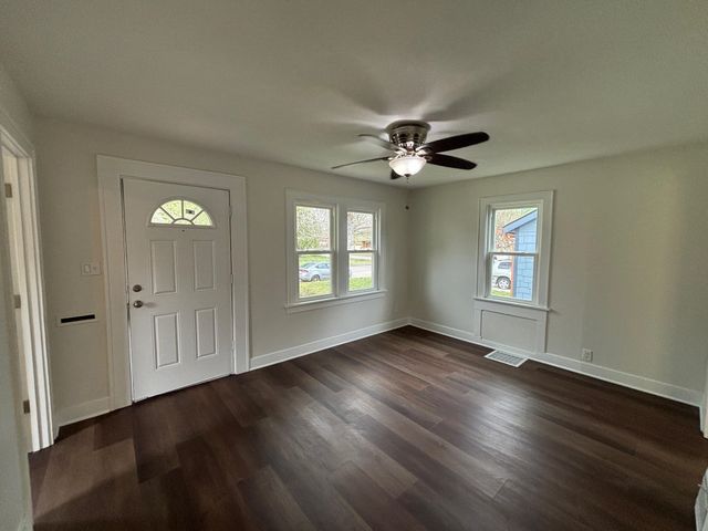 440 N FERN, Wichita, KS 67203