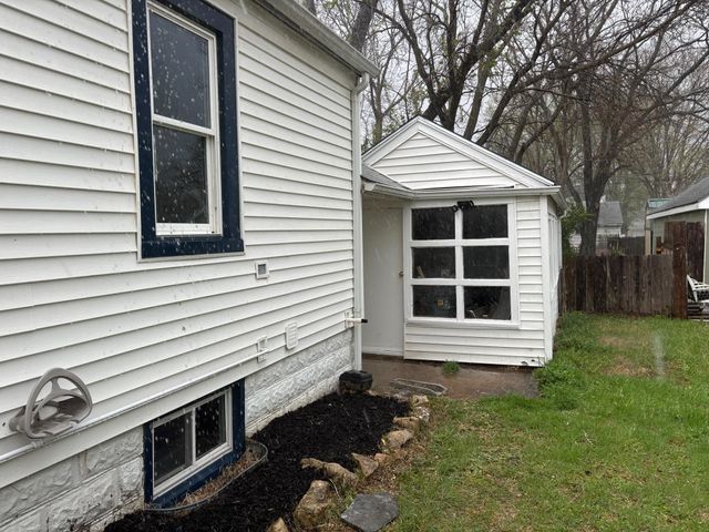 440 N FERN, Wichita, KS 67203