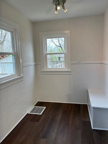 440 N FERN, Wichita, KS 67203