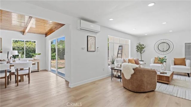 6934 E Espanita, Long Beach, CA 90815
