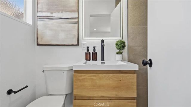 6934 E Espanita, Long Beach, CA 90815