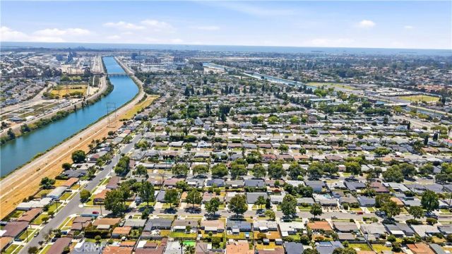 6934 E Espanita, Long Beach, CA 90815