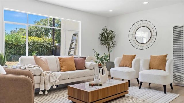 6934 E Espanita, Long Beach, CA 90815
