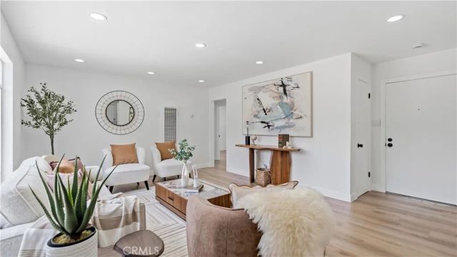 6934 E Espanita, Long Beach, CA 90815