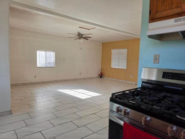 5512 Cleo Road SW, Albuquerque, NM 87121