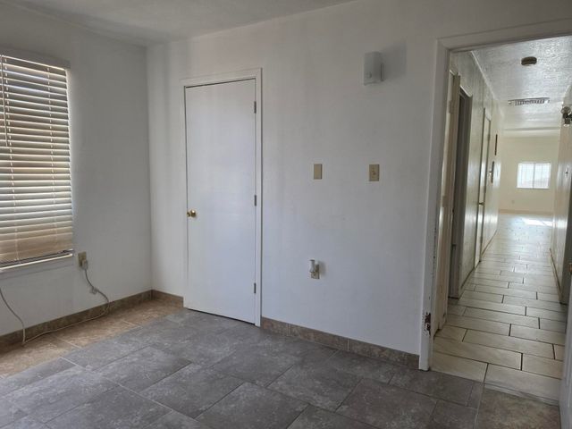 5512 Cleo Road SW, Albuquerque, NM 87121