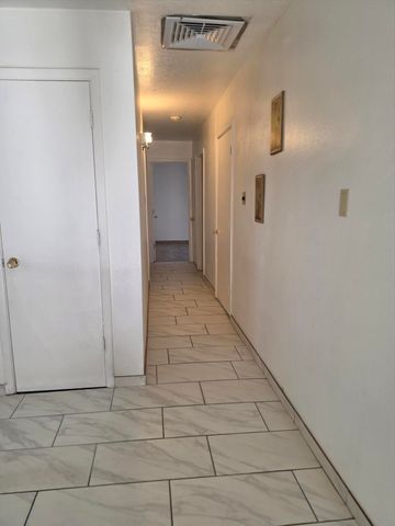 5512 Cleo Road SW, Albuquerque, NM 87121