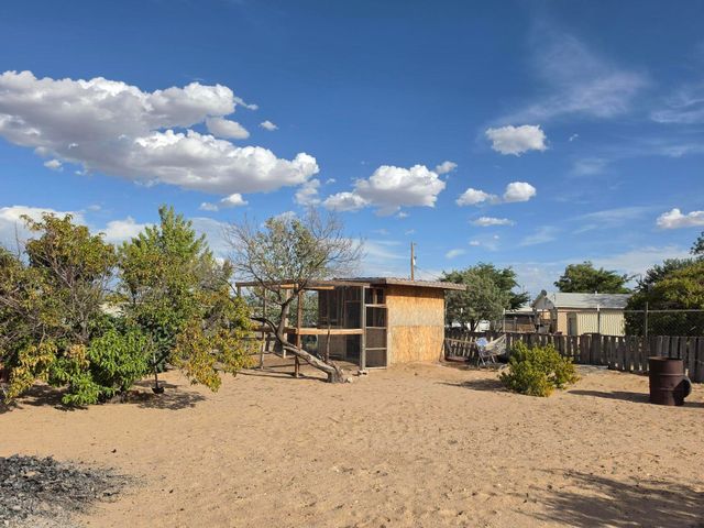 5512 Cleo Road SW, Albuquerque, NM 87121