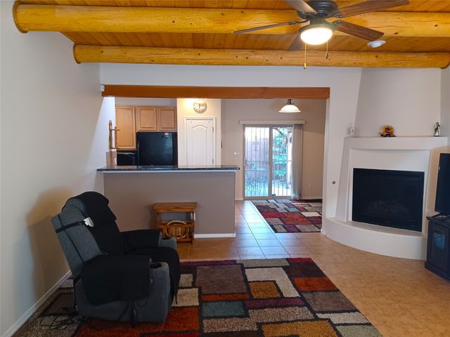 4225 Entrada Sonata, Santa Fe, NM 87507