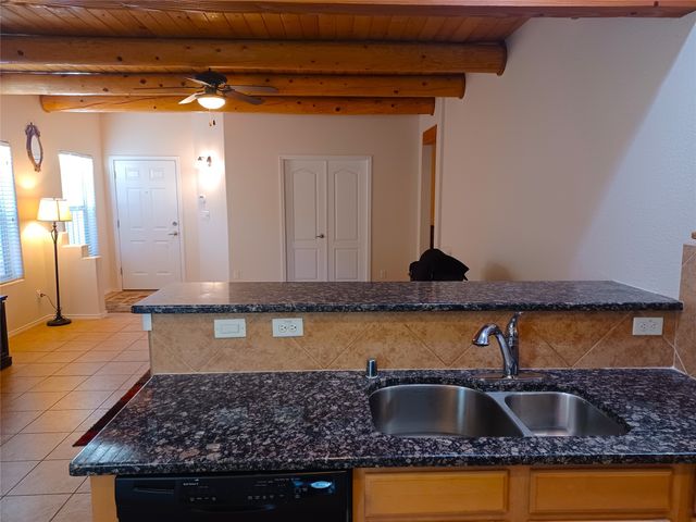 4225 Entrada Sonata, Santa Fe, NM 87507