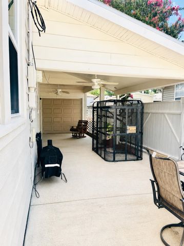 537 Oak St, Marrero, LA 70072