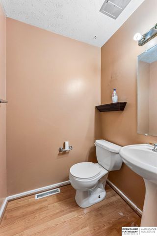 10836 Seward Street, Omaha, NE 68154