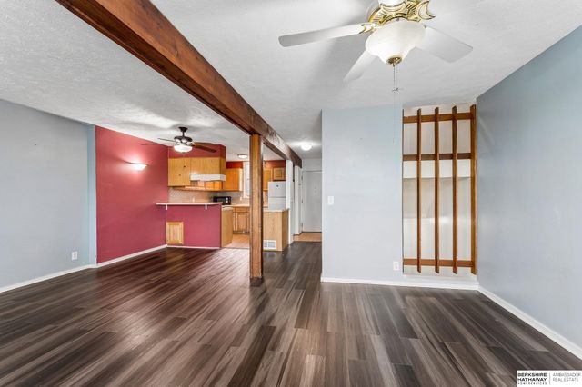 10836 Seward Street, Omaha, NE 68154