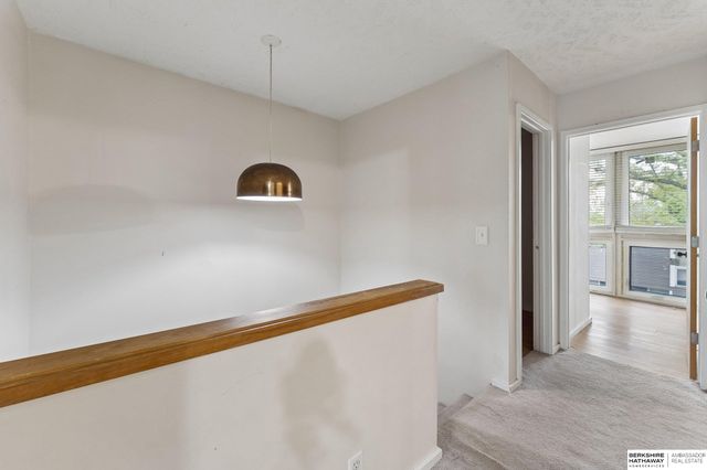 10836 Seward Street, Omaha, NE 68154