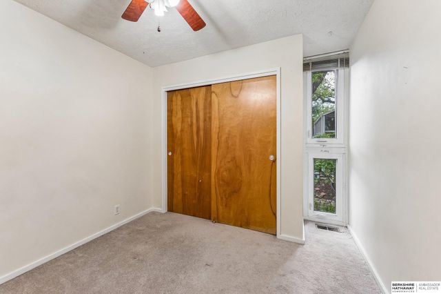 10836 Seward Street, Omaha, NE 68154