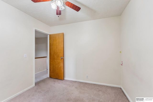 10836 Seward Street, Omaha, NE 68154