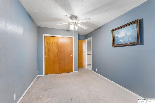 10836 Seward Street, Omaha, NE 68154