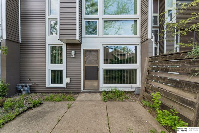 10836 Seward Street, Omaha, NE 68154