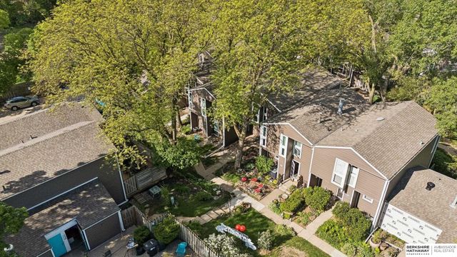 10836 Seward Street, Omaha, NE 68154