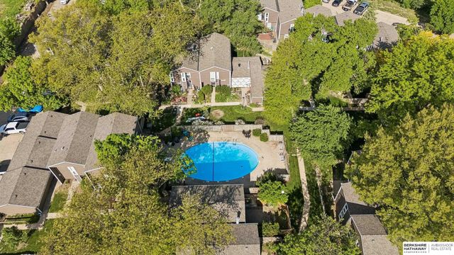 10836 Seward Street, Omaha, NE 68154