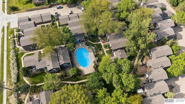 10836 Seward Street, Omaha, NE 68154