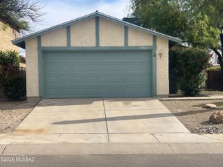 9368 N Hampshire Drive, Tucson, AZ 85742