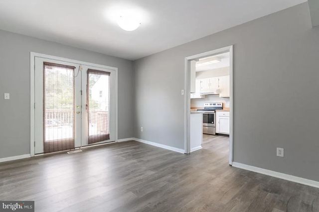 438 BLOOMSBURY AVE, Baltimore, MD 21228