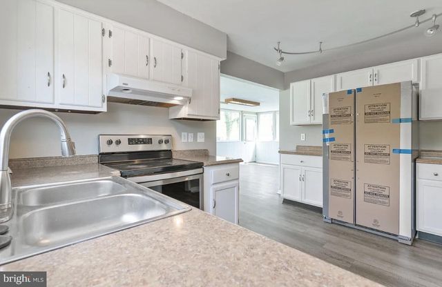 438 BLOOMSBURY AVE, Baltimore, MD 21228