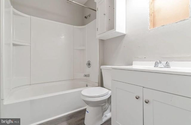 438 BLOOMSBURY AVE, Baltimore, MD 21228