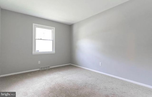 438 BLOOMSBURY AVE, Baltimore, MD 21228