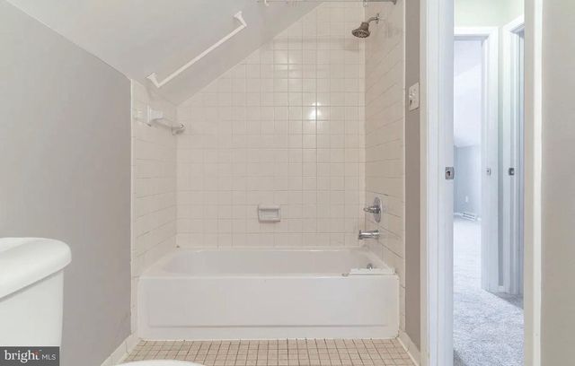 438 BLOOMSBURY AVE, Baltimore, MD 21228