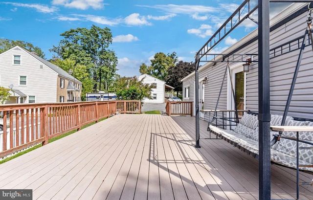 438 BLOOMSBURY AVE, Baltimore, MD 21228