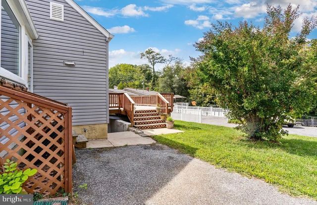 438 BLOOMSBURY AVE, Baltimore, MD 21228