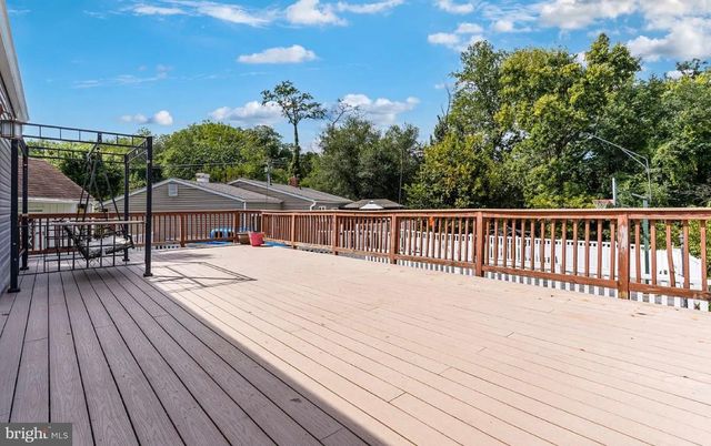 438 BLOOMSBURY AVE, Baltimore, MD 21228