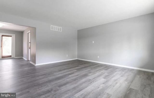 438 BLOOMSBURY AVE, Baltimore, MD 21228