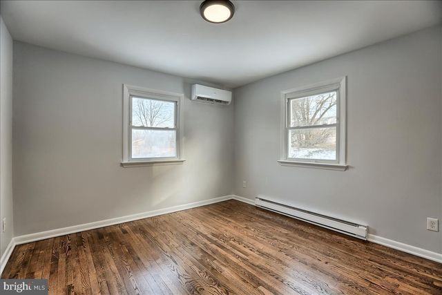 164 N FAIRVILLE AVE, Harrisburg, PA 17112