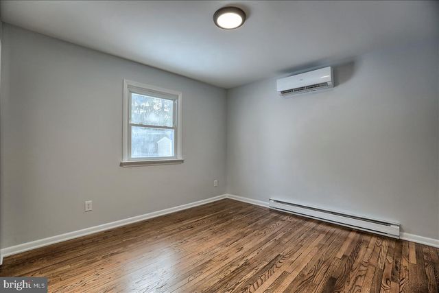 164 N FAIRVILLE AVE, Harrisburg, PA 17112